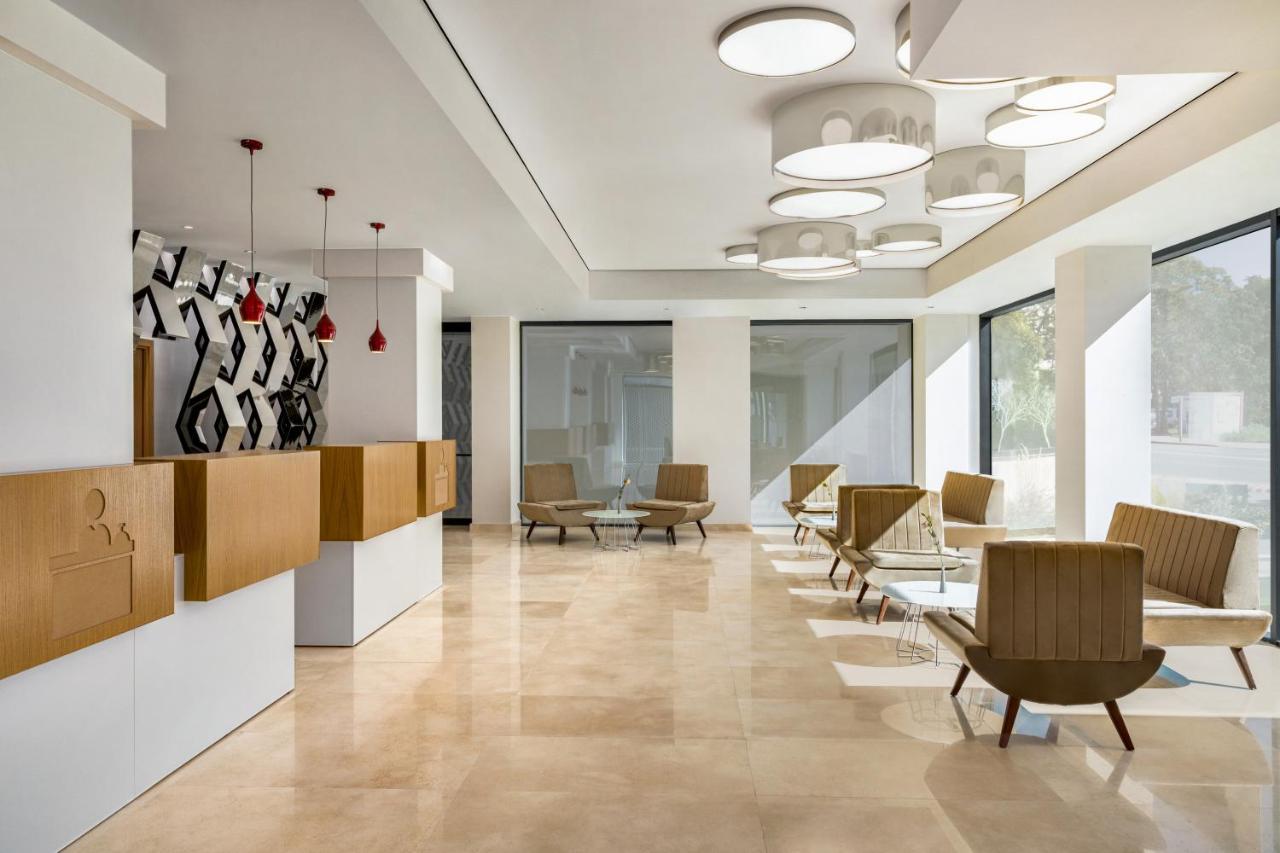 Ramada By Wyndham Slatina Parc酒店 外观 照片