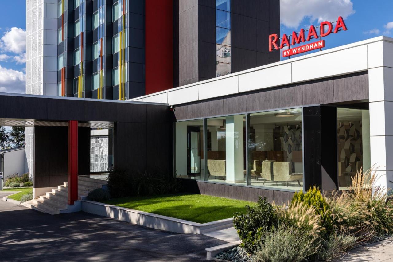 Ramada By Wyndham Slatina Parc酒店 外观 照片