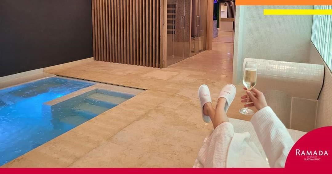 Ramada By Wyndham Slatina Parc酒店 外观 照片