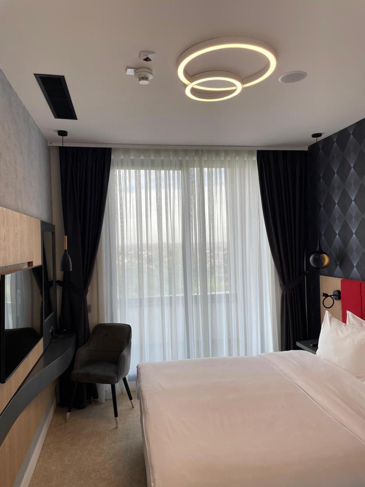 Ramada By Wyndham Slatina Parc酒店 外观 照片